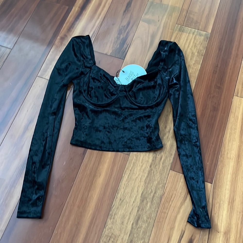 Princess Polly Long Sleeve Crop Top Black Velvet NEW Size 0